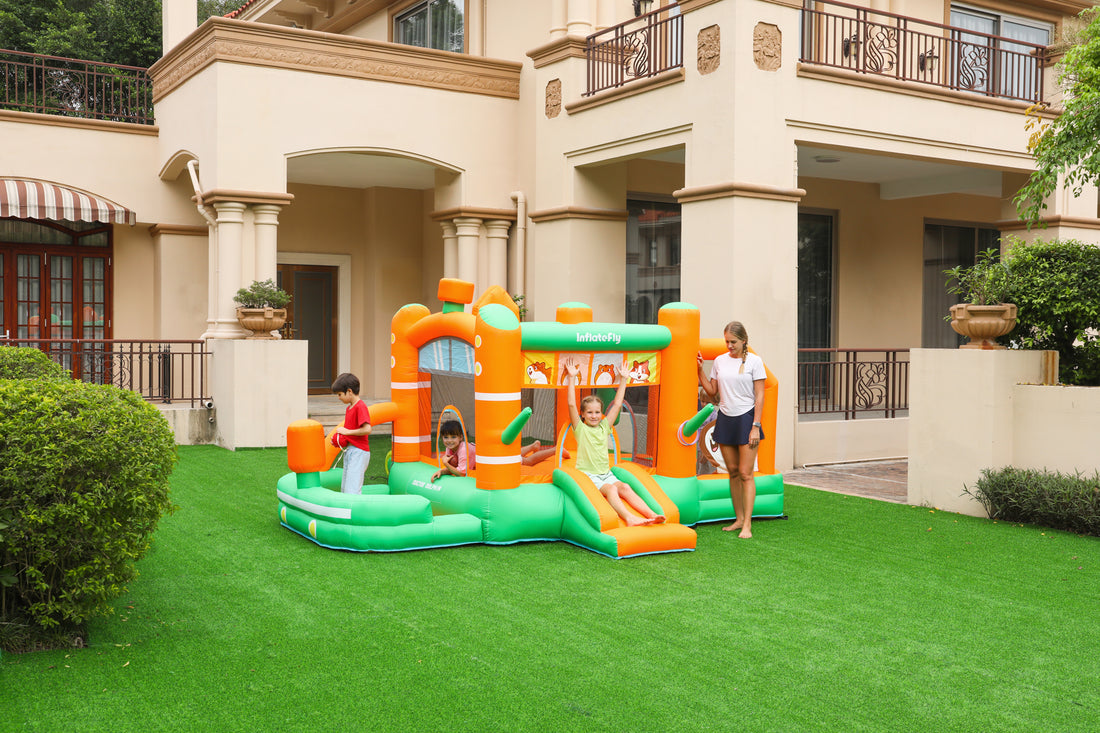 Inflating Process and Gameplay Demonstration of the Hamster Bouncy Castle